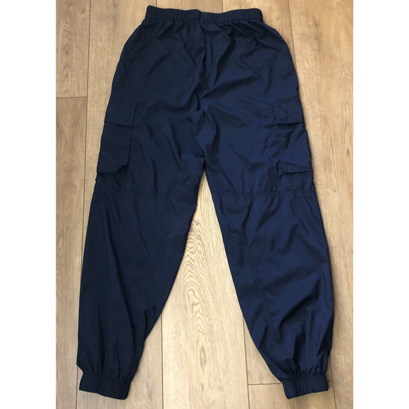 Fabletics Women's Lightweight Cargo Jogger Pants Deep Navy Shine Size Small - Picture 2 of 9